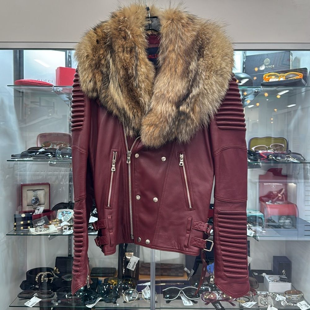Elegant Maroon Leather Jacket with Faux Fur Collar